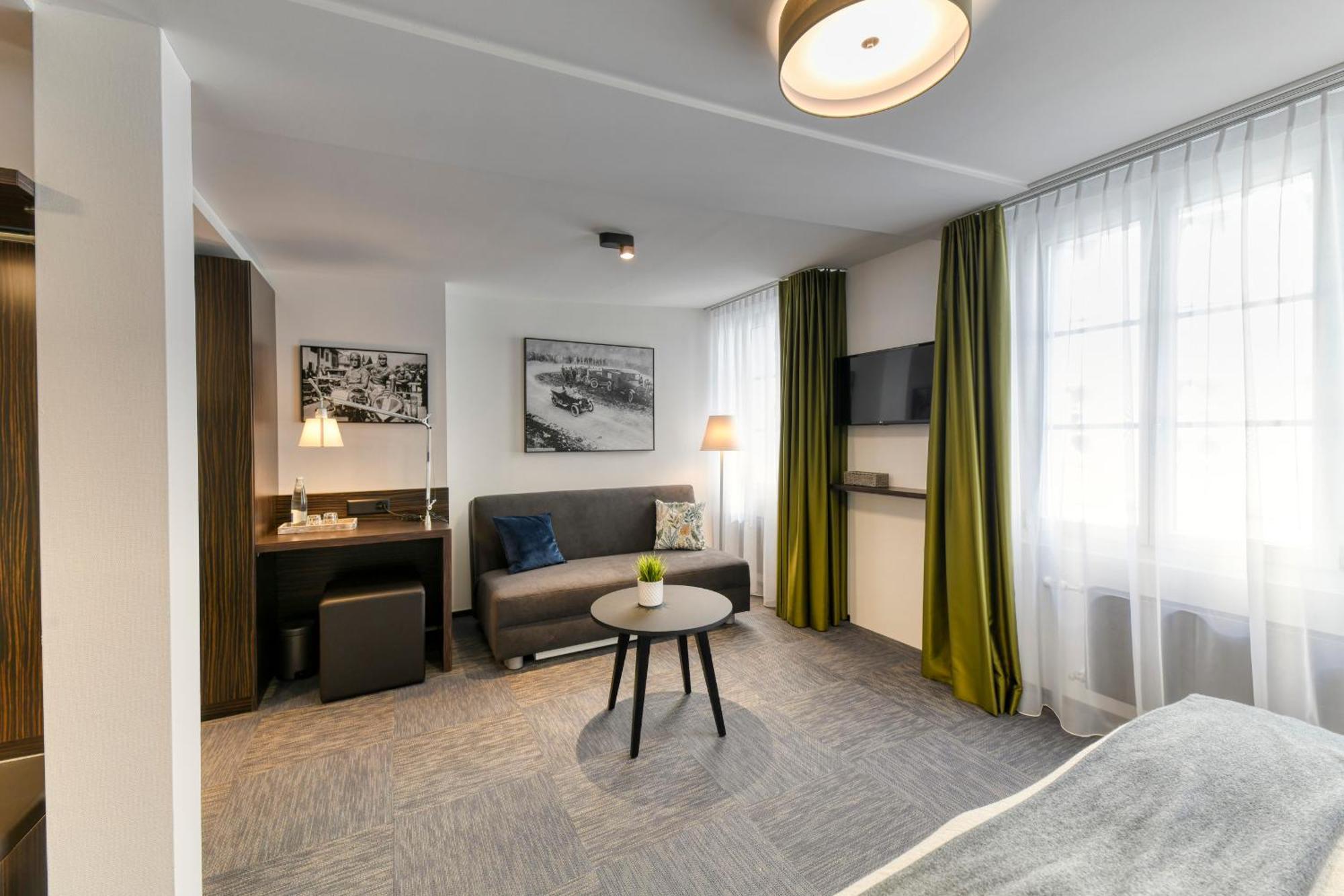Hotel Reiser Altdorf Eksteriør bilde